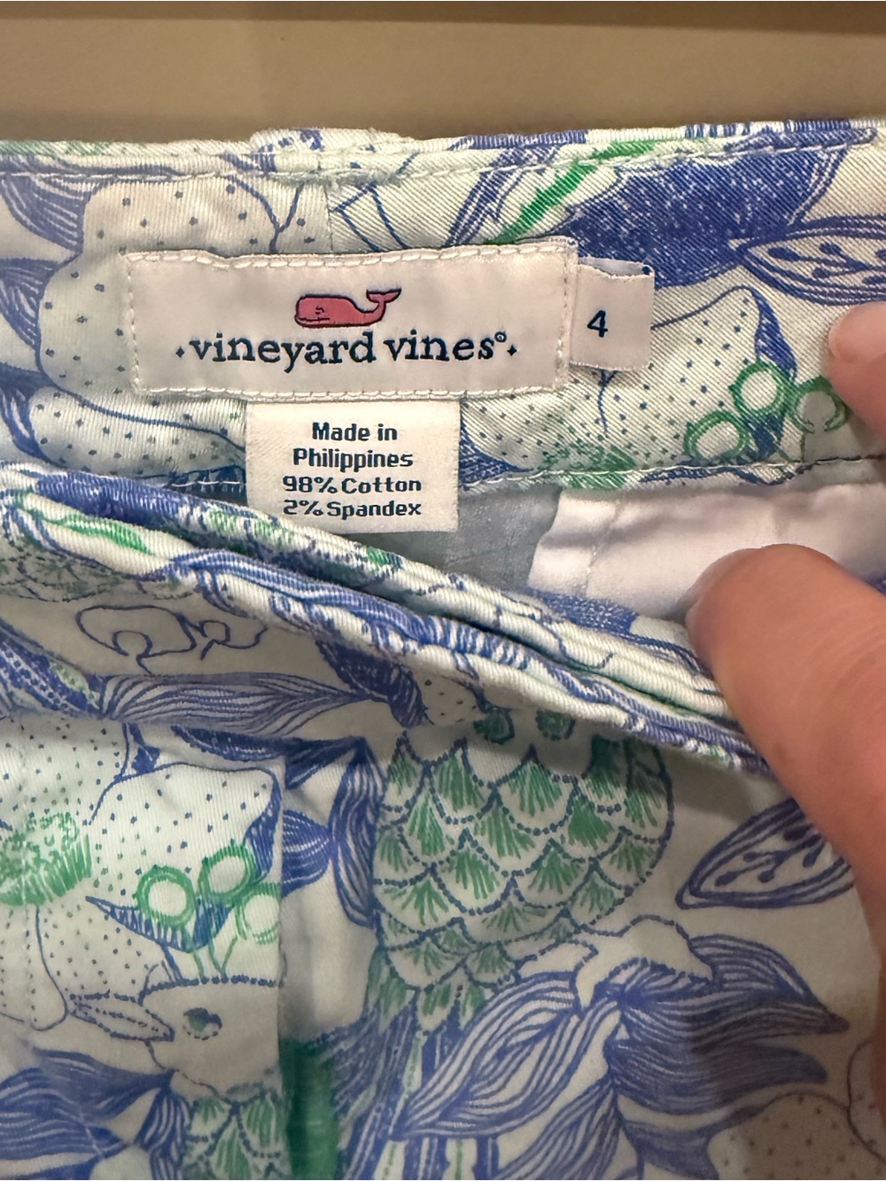 Vineyard Vines Blue & Green Floral-Print Men’s Flat Front Shorts